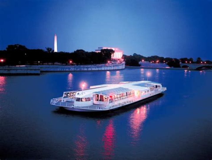 Can you boat on the potomac river?