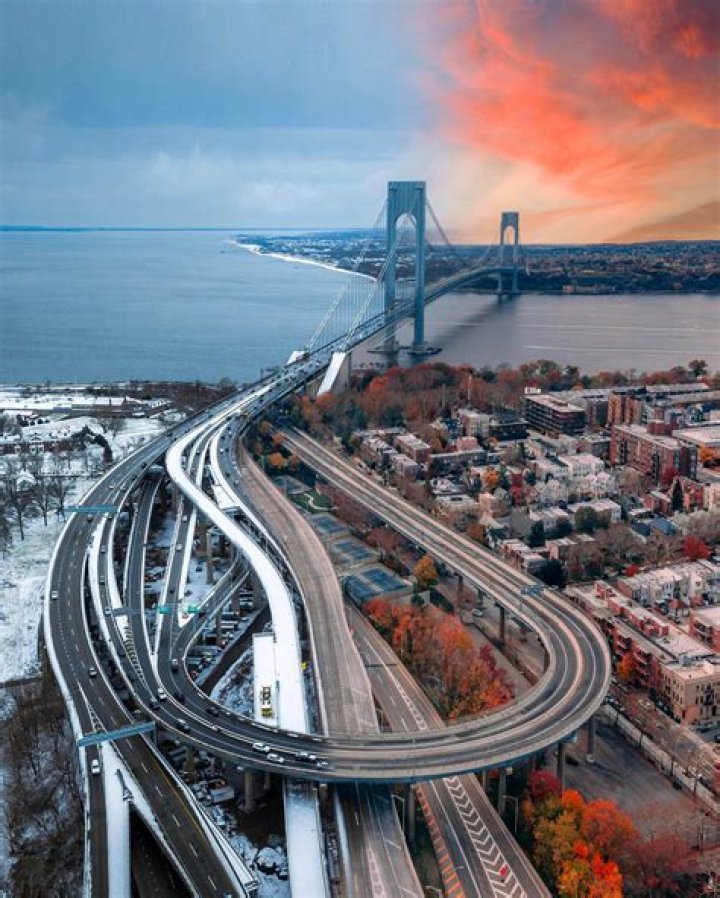 Do you have to pay the verrazano bridge both ways?
