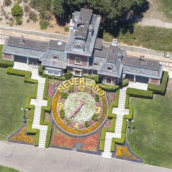 How much neverland ranch is worth?