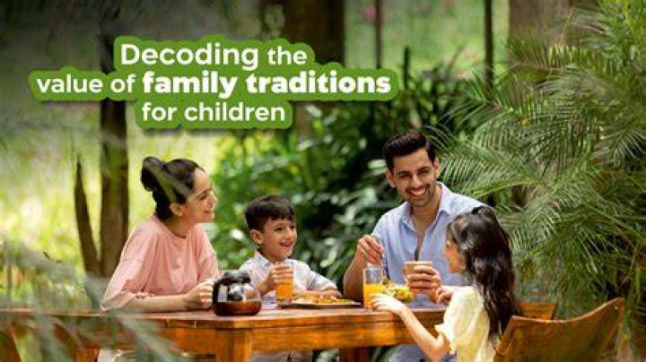 Is family's a word?