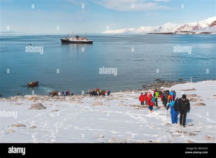 Is svalbard open to tourists?