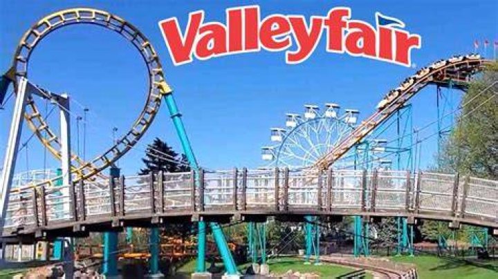 When did valleyfair open?