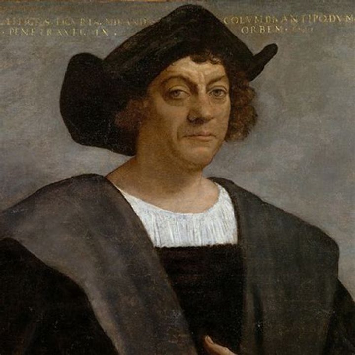 When was columbus born?